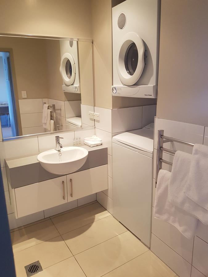 Te Kaha Beach Hotel 외부 사진