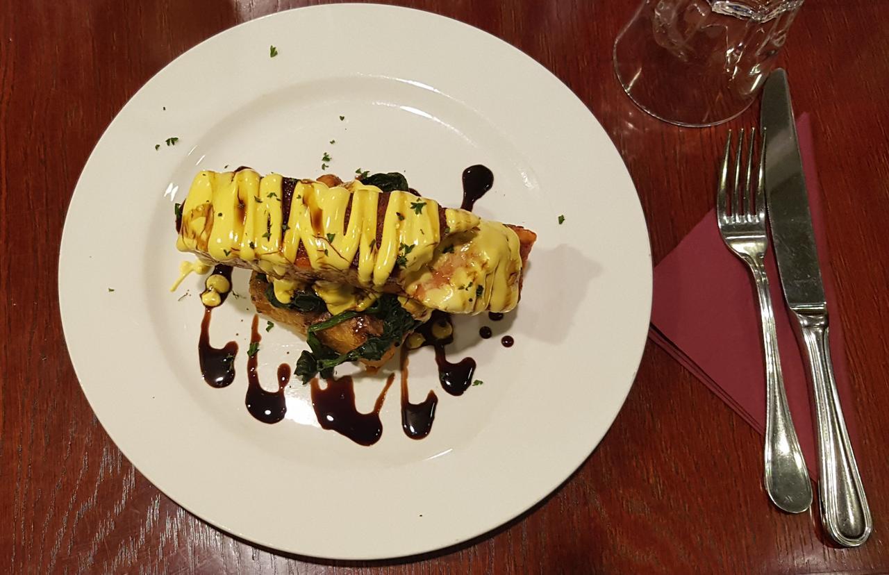 Te Kaha Beach Hotel 외부 사진